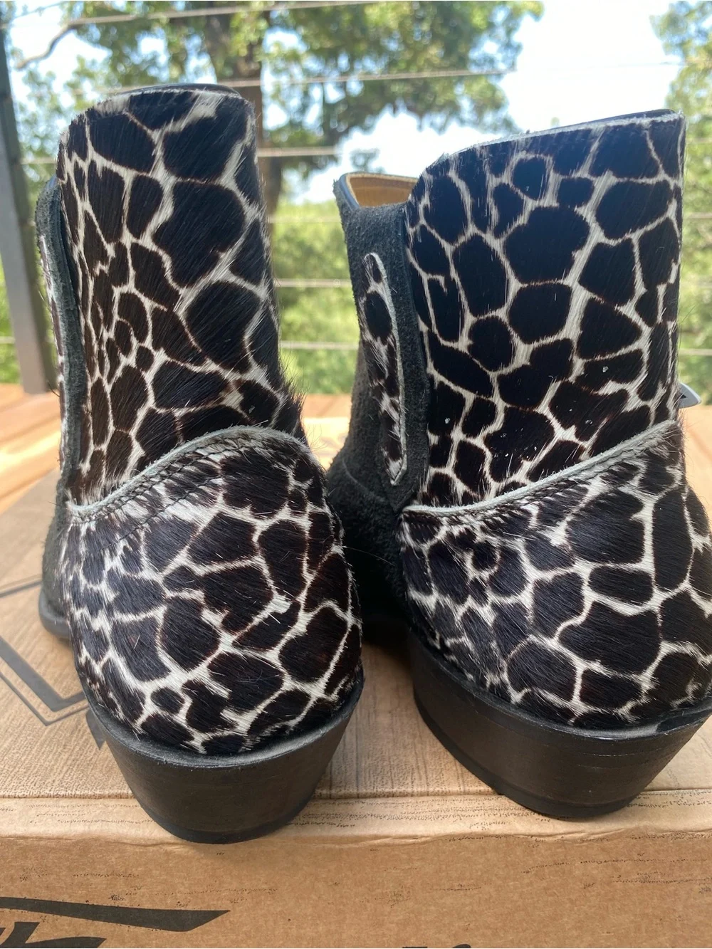 Fenoglio Boot Co Black Suede Western Ankle Boots Giraffe Hair-On Leather 9.5 NWT
